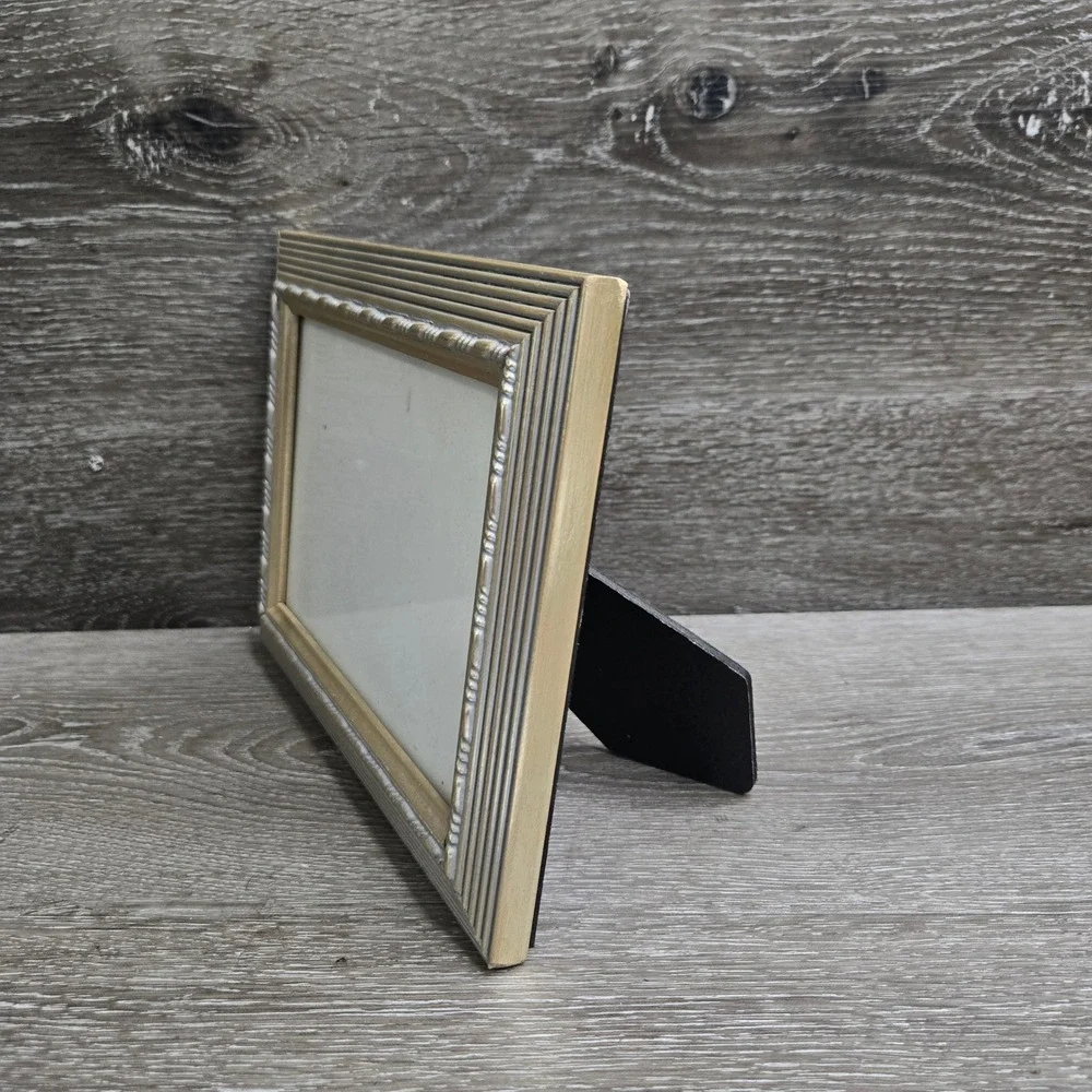 Vintage Gold Silver Tone Ribbed Beaded Edge Metallic Picture Frame 6.5x4.5